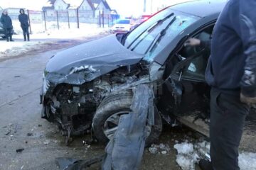 Autoturismul marca Toyota Rav 4 care era condus de Viorel Varvaroi