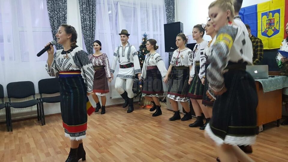Evenimentele istorice din urmă cu o sută de ani, sărbătorite la Școala Postliceală Sanitară de Stat