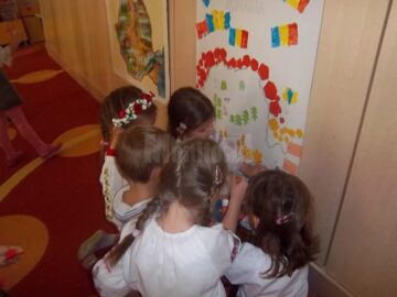 Activități dedicate Centenarului, la Grădinița ,,Așchiuță”