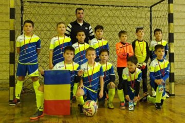 Micii fotbaliști din Fălticeni s-au clasat pe locul 2 la turneul de la Bistrița