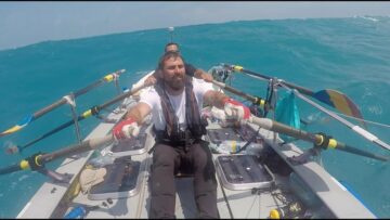 Vasile Oșean, voință și patriotism pe o barcă din mijlocul Atlanticului