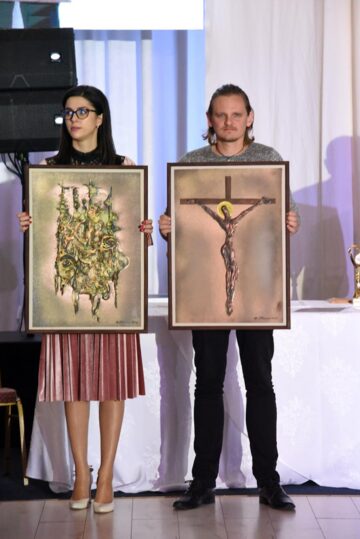 Peste 54.000 de lei, strânși pentru Valentin Rusu, la Gala „Top 10 Suceveni”, ediția a VII-a. Foto: Ștefan Macedon Gheorghiță