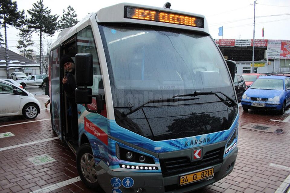 Sucevenii au ocazia, de vineri, să circule gratuit cu un prim autobuz electric Karsan Jest