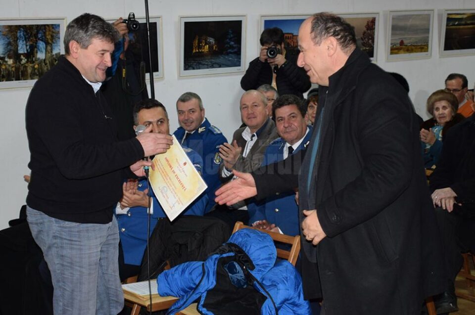 Primarul Cătălin Coman și profesorul Petru Crăciun