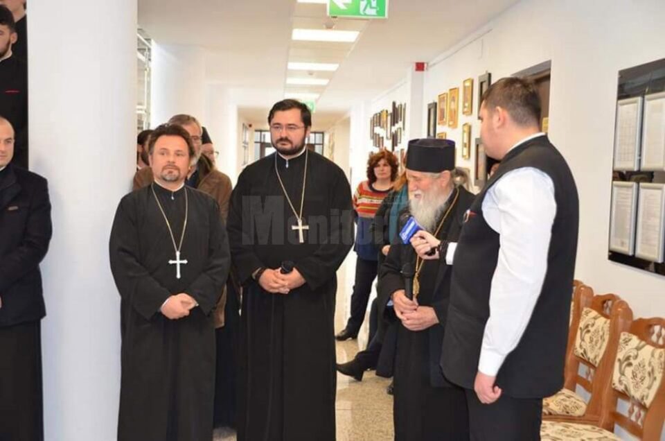 Sf. Ierarh Dosoftei, mitropolitul Moldovei, ocrotitorul spiritual al seminarului sucevean Sf. Ierarh Dosoftei, mitropolitul Moldovei, ocrotitorul spiritual al seminarului sucevean