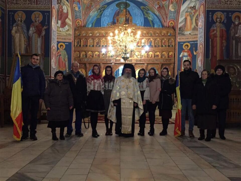 Slujbă de mulțumire închinată la Centenarul Unirii Bucovinei cu România Slujbă de mulțumire închinată la Centenarul Unirii Bucovinei cu România