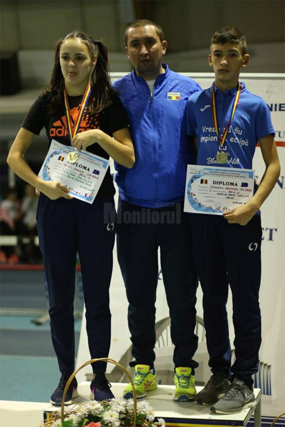 Claudia Costiuc și Alexandru Prâsneac, alături de antrenorul Cristian Prâsneac