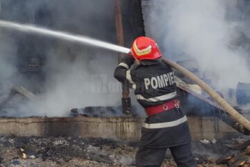 Incendiu izbucnit de la o afumătoare