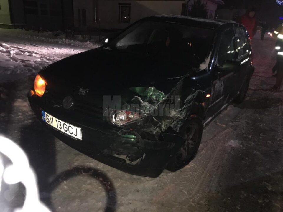 Una din mașinile implicate în accident