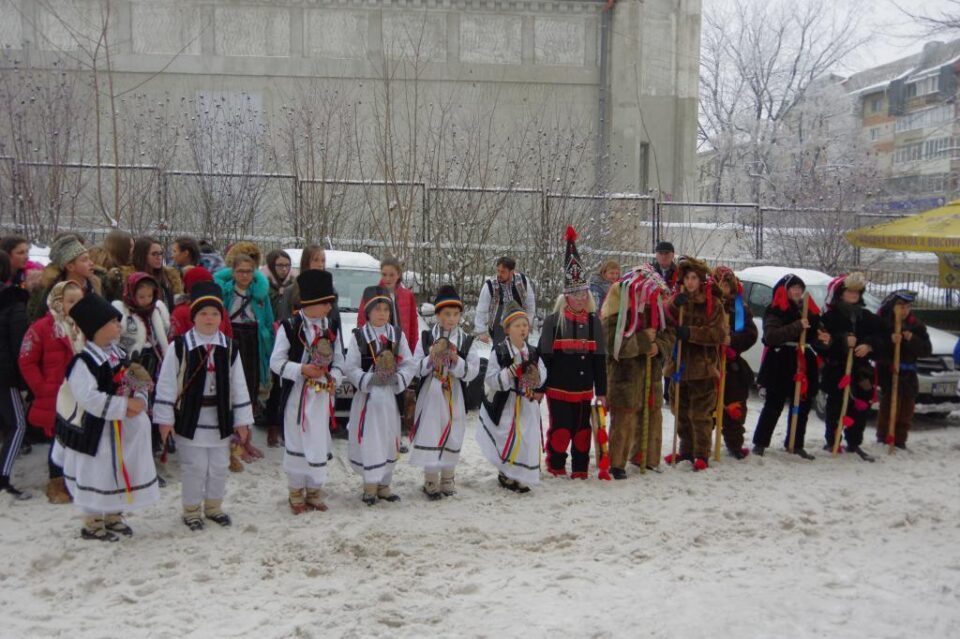 Colindătorii veniți de la Bănești și Stamate