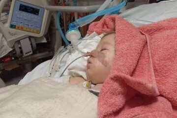 Micuta Larisa, care trece prin cumpăna vieții la doar un an și jumătate