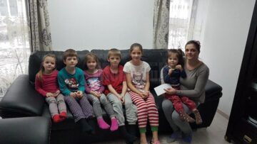 Familia din Ipotești care a primit premiul de la Târgul de Crăciun