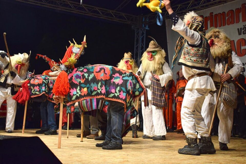 Festivalul de cântece, datini și obiceiuri „Sfântă-i brazda plugului”