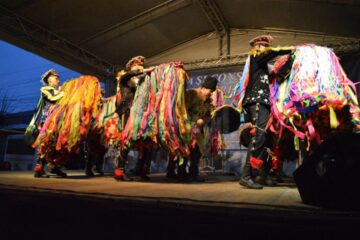 Primăria Liteni a organizat un spectacol de datini și obiceiuri de iarnă