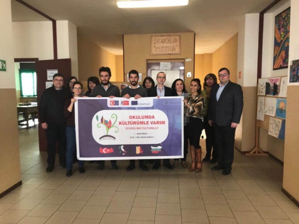 Delegația Liceului „Ștefan cel Mare’’ Cajvana a participat la o întâlnire Erasmus+ în Italia Delegația Liceului „Ștefan cel Mare’’ Cajvana a participat la o întâlnire Erasmus+ în Italia