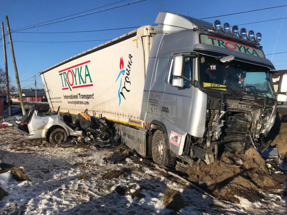 Cel mai grav accident din 2018, în care au murit cinci oameni, petrecut la Vadu Moldovei Cel mai grav accident din 2018, în care au murit cinci oameni, petrecut la Vadu Moldovei