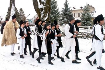 Chiraleisa sau umblatul preotului cu Botezul
