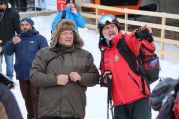 Mii de schiori au venit la Câmpulung Moldovenesc la deschiderea oficială a pârtiei de pe Rarău
