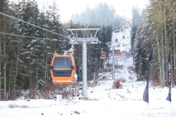 La Câmpulung Moldovenesc s-a inaugurat cea mai modernă pârtie din nordul Moldovei