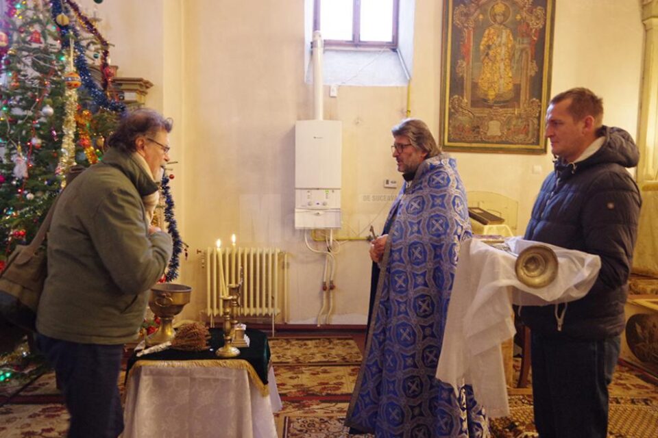 Armenii din Suceava au sărbătorit ieri Crăciunul și Boboteaza