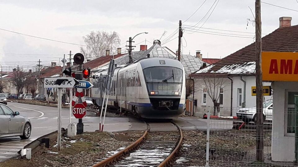 Automotorul Desiro în Radăuți, Gara Mică Foto: pagina calea ferată Dornești-Putna