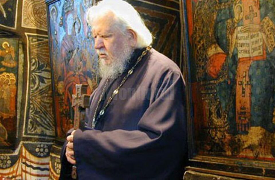 Arhimandritul Teofil Părăian