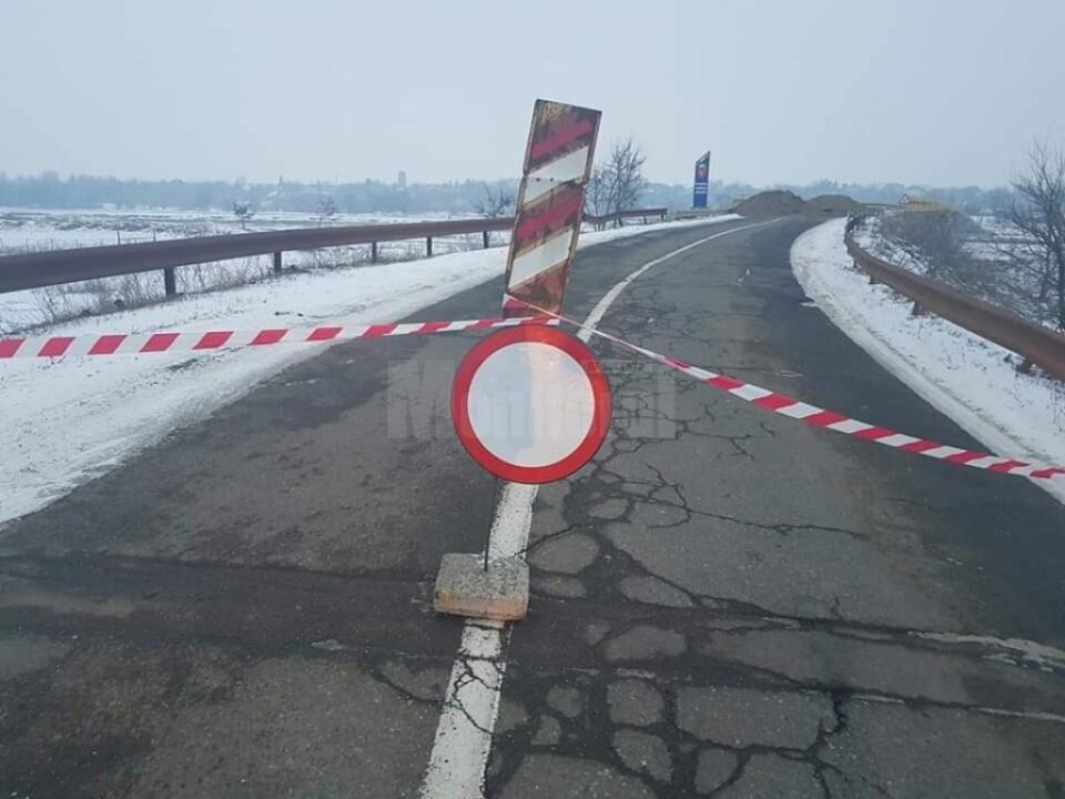 Podul de la Veresti a fost inchis
