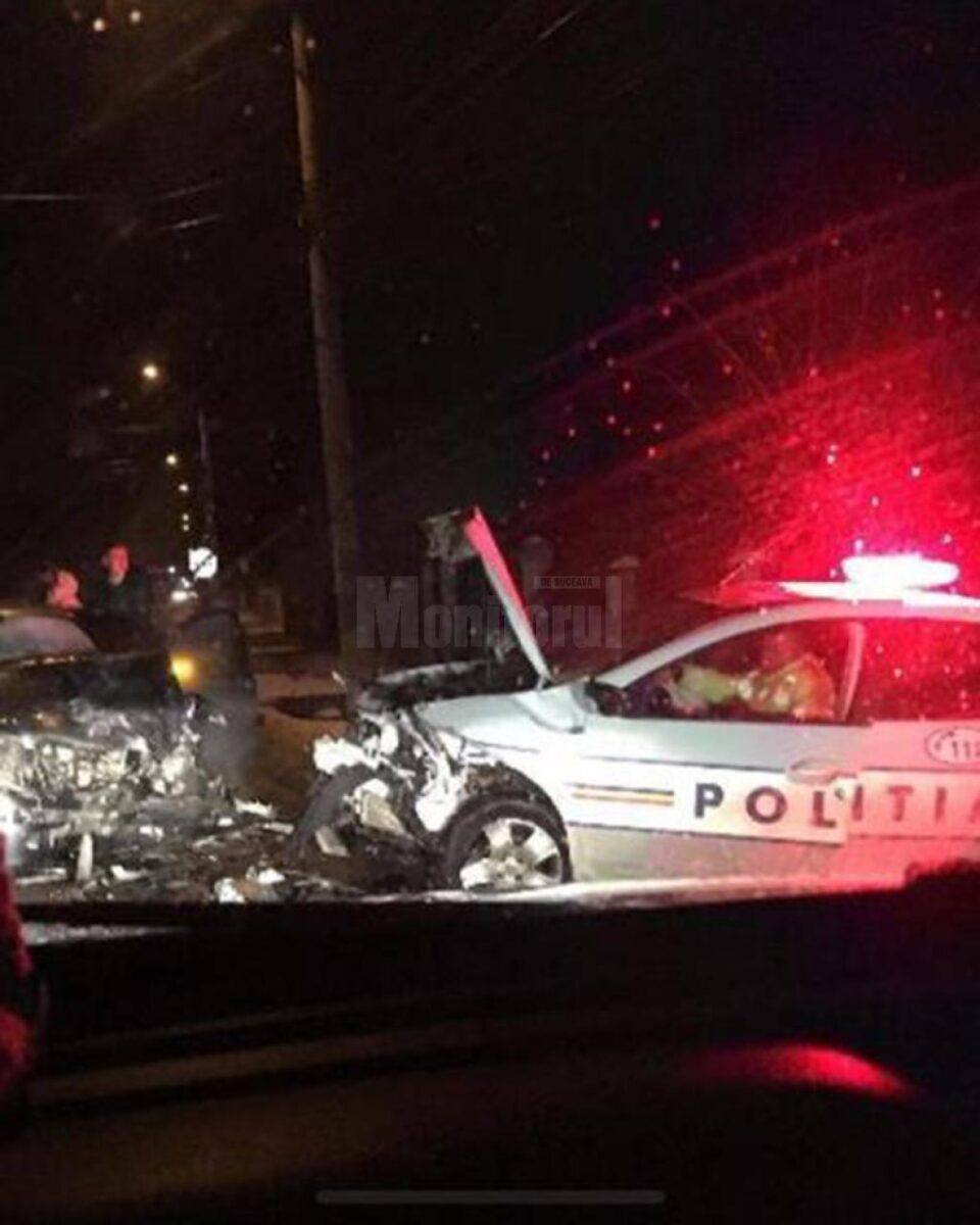 Polițistul rămas încarcerat, imediat după accident
