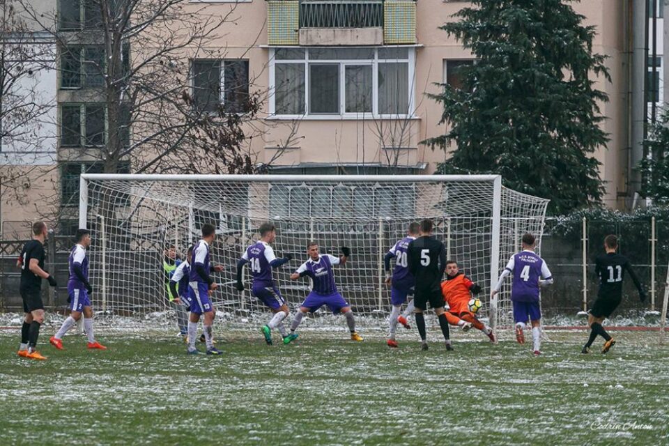 Fălticenenii au pierdut mai mulți jucători importanți în pauza competițională. Foto Codrin Anton Fălticenenii au pierdut mai mulți jucători importanți în pauza competițională. Foto Codrin Anton
