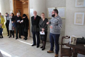 Artistul Plastic Radu Bercea și organizatorii evenimentului de la Gura Humorului