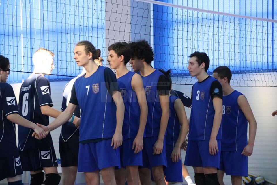 Sala de sport a Colegiului Național "Ștefan cel Mare" Suceava găzduiește faza pe județ la ONSS volei masculin licee Sala de sport a Colegiului Național "Ștefan cel Mare" Suceava găzduiește faza pe județ la ONSS volei masculin licee