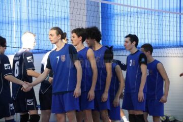 Sala de sport a Colegiului Național "Ștefan cel Mare" Suceava găzduiește faza pe județ la ONSS volei masculin licee