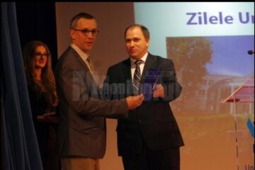 Olivier Bouriaud alaturi de prorectorul Mihai Dimian