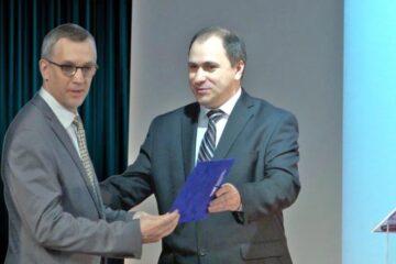 Olivier Bouriaud, alături de prorectorul Mihai Dimian