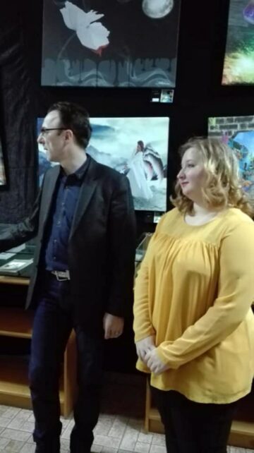 Momente emoționante la expoziția de grafică digitală „Îngeri pentru înger”, la Biblioteca Bucovinei