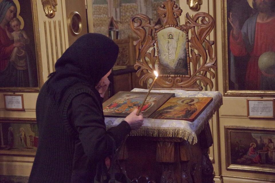 Tristețea este strâns legată de ținerea de minte a răului