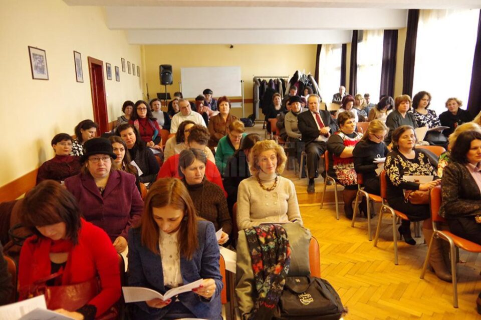 Profesorii din județ dezbat „Profesiile viitorului – o provocare de actualitate în educație”