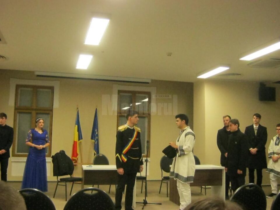 Elevi ai Colegiul „Mihai Eminescu” au sărbătorit 160 de ani de la Unirea Principatelor Române