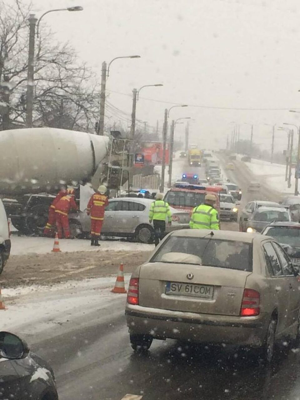 Accidentul a paralizat traficul, pe sensul spre Burdujeni