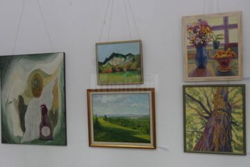 25 de artiști, membri ai Filialei Suceava a Uniunii Artiștilor Plastici Profesioniști, și-au expus lucrările la Galeria „Ion Irimescu” Suceava