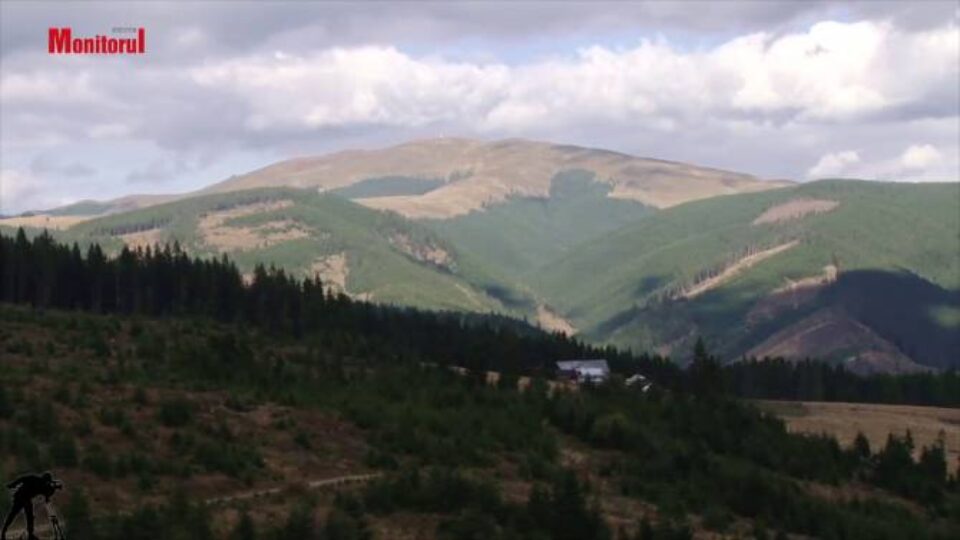 La poalele Giumalaului