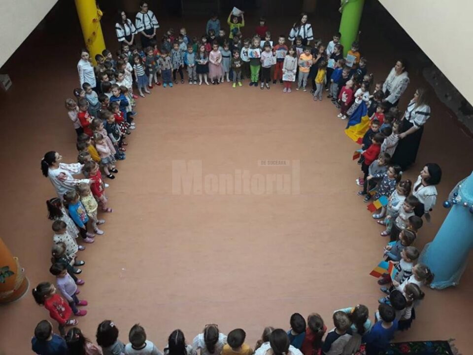 Ziua Principatelor Române, sărbătorită la Școala Primară “Sf. Ioan cel Nou de la Suceava”