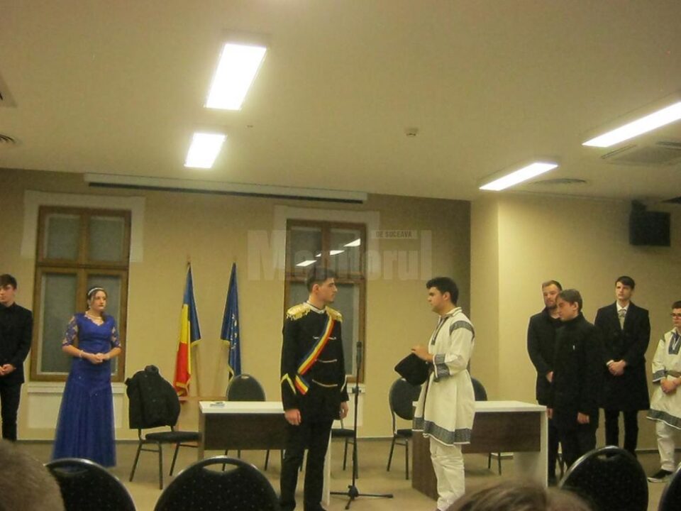 Elevi ai Colegiului „Mihai Eminescu” au sărbătorit 160 de ani de la Unirea Principatelor Române
