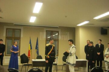 Elevi ai Colegiului „Mihai Eminescu” au sărbătorit 160 de ani de la Unirea Principatelor Române