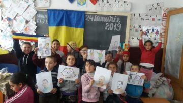 Copii din Programul de Eradicare a Sărăciei prin Educație de la Bahna Arini
