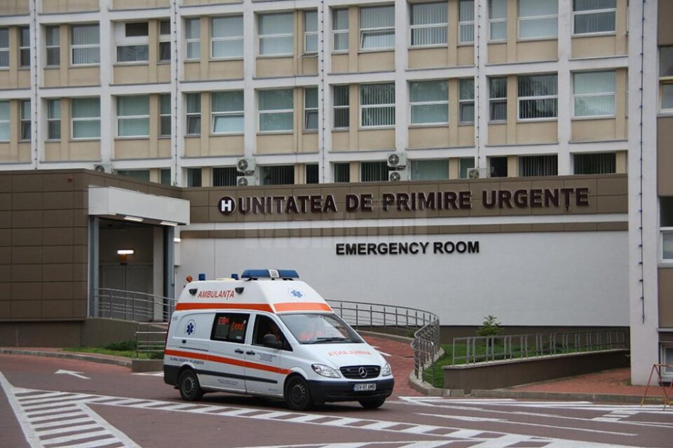Pacientul s-a prezentat la Urgențe, dar a refuzat, sub semnătură, internarea și a plecat acasă Pacientul s-a prezentat la Urgențe, dar a refuzat, sub semnătură, internarea și a plecat acasă