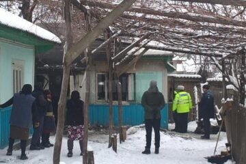 Corpul neinsufletit al batranei a fost gasit in interiorul casei
