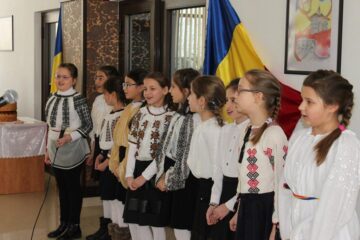Copiii de la Așezământul „Sf. Ierarh Leontie” Rădăuți au sărbătorit Unirea Principatelor Române