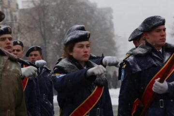 Defilare la Iași, cu prilejul a 160 de ani de la Mica Unire. Foto: Lt. Gabriel Chiriloiu