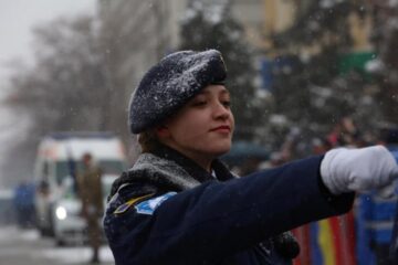 Defilare la Iași, cu prilejul a 160 de ani de la Mica Unire. Foto: Lt. Gabriel Chiriloiu